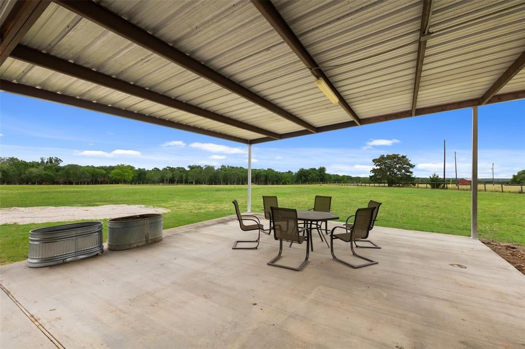 8732 Bleiblerville Rd Brenham, Tx 77833