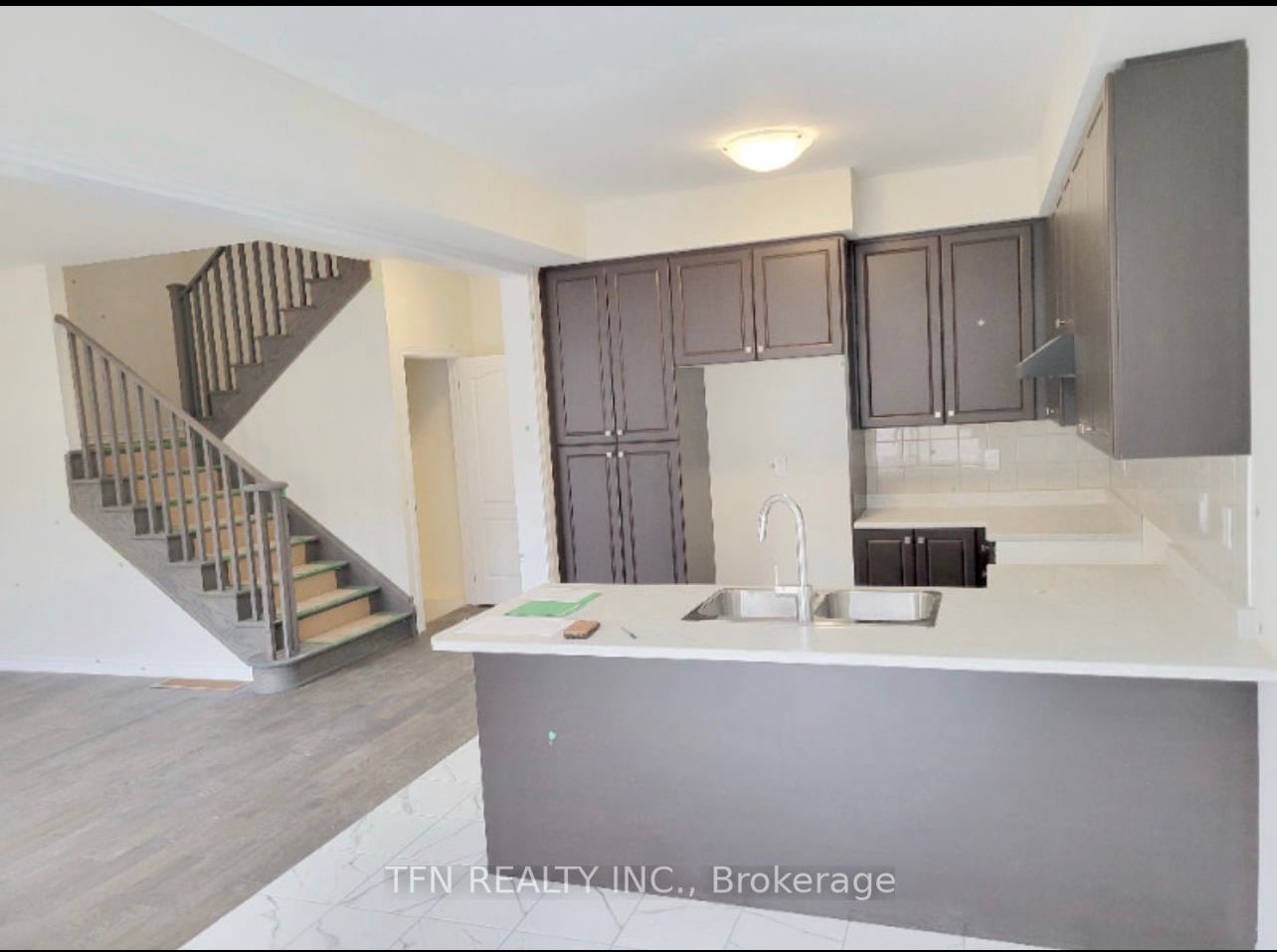 68 Whithorn Cres