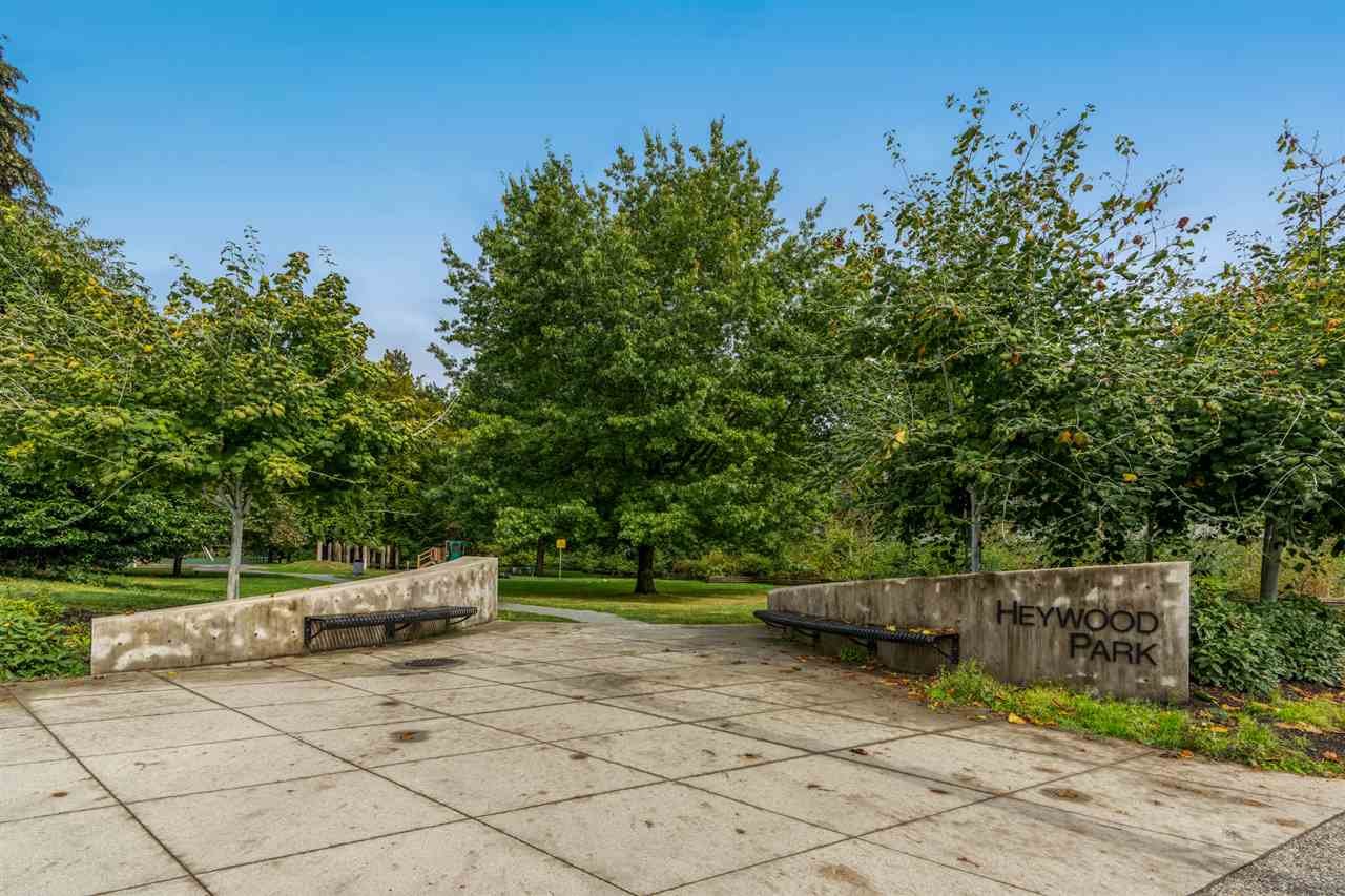 310-1633 Mackay Avenue, North Vancouver