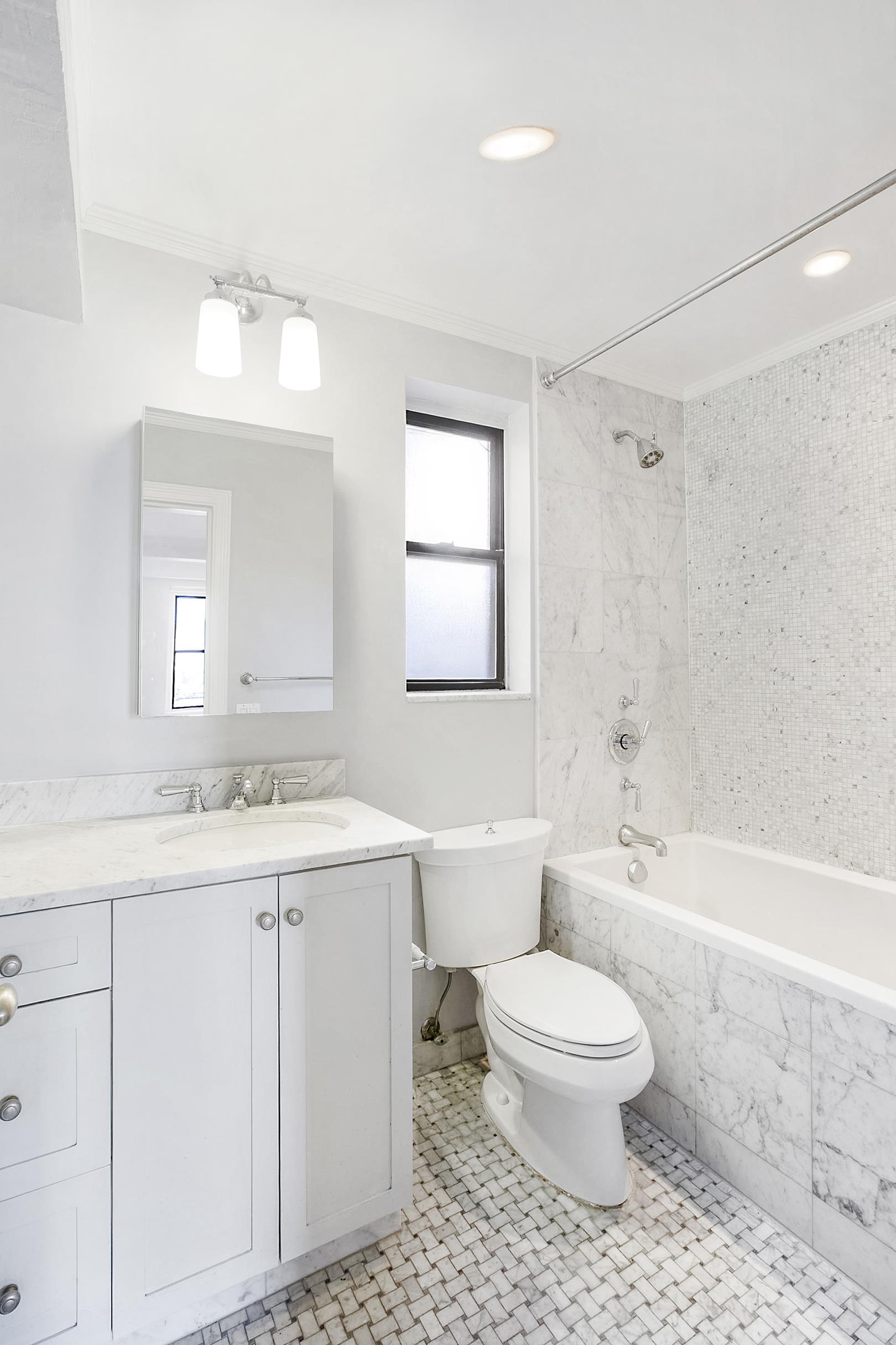 865 First Avenue, Apt 16C