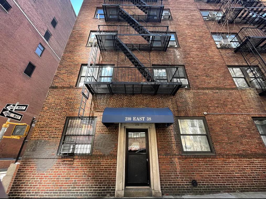 210 East 38th Street, Apt 1-H