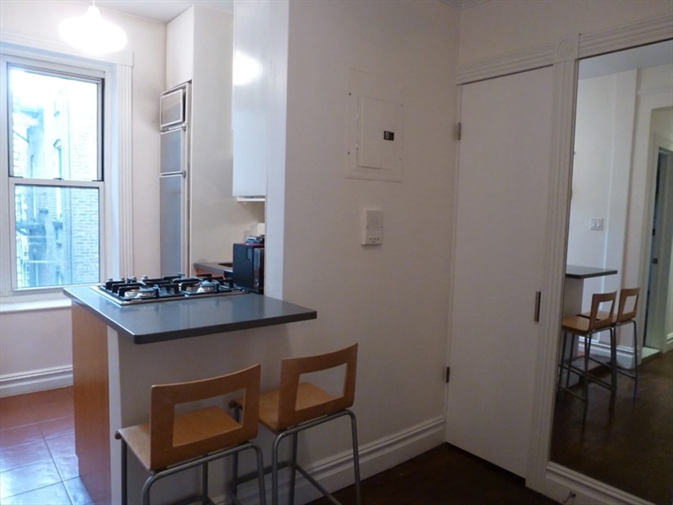 306 W 4th St, #C1