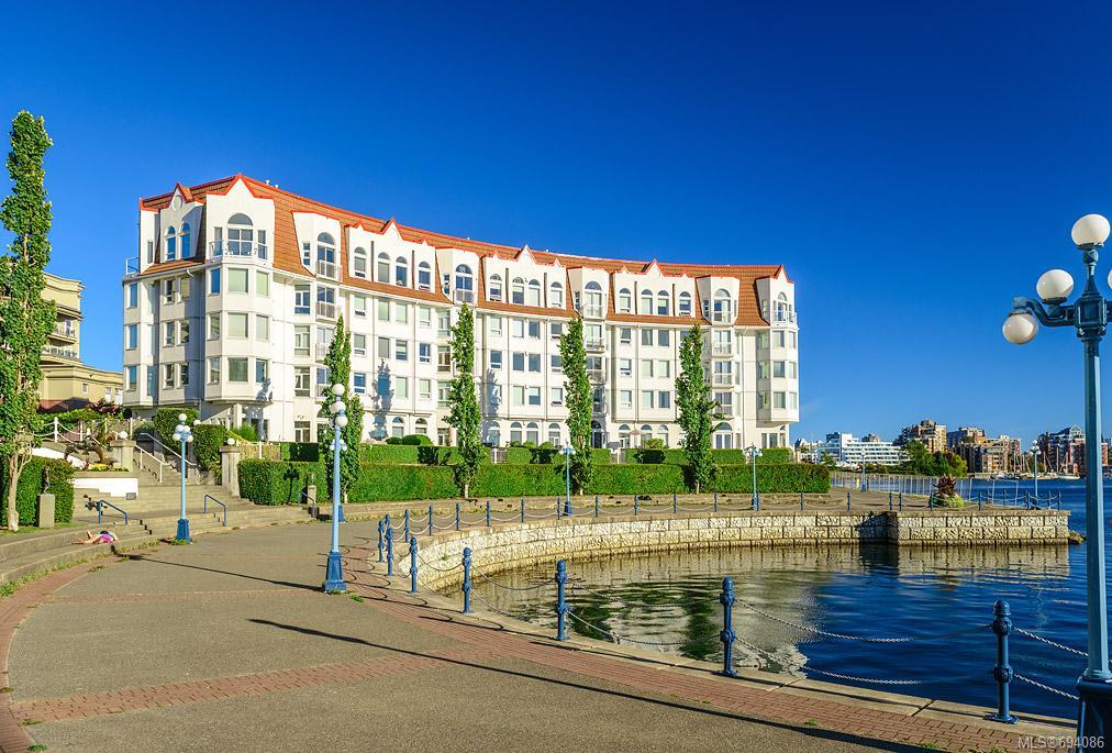 412-10 Paul Kane Pl