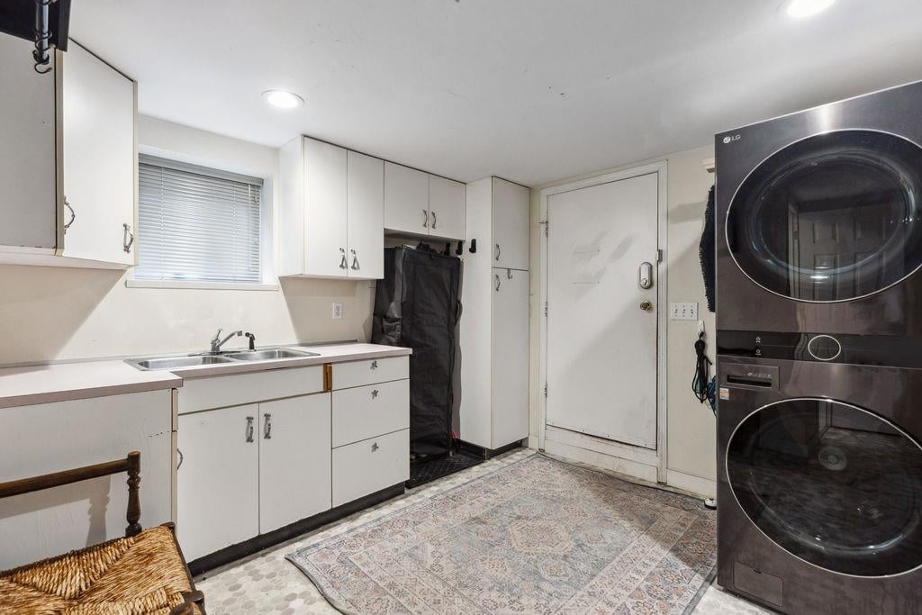 3341 E Georgia Street, Vancouver