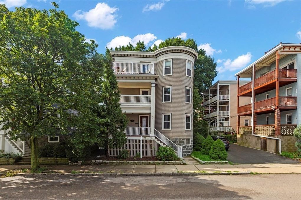 253 E Cottage #1