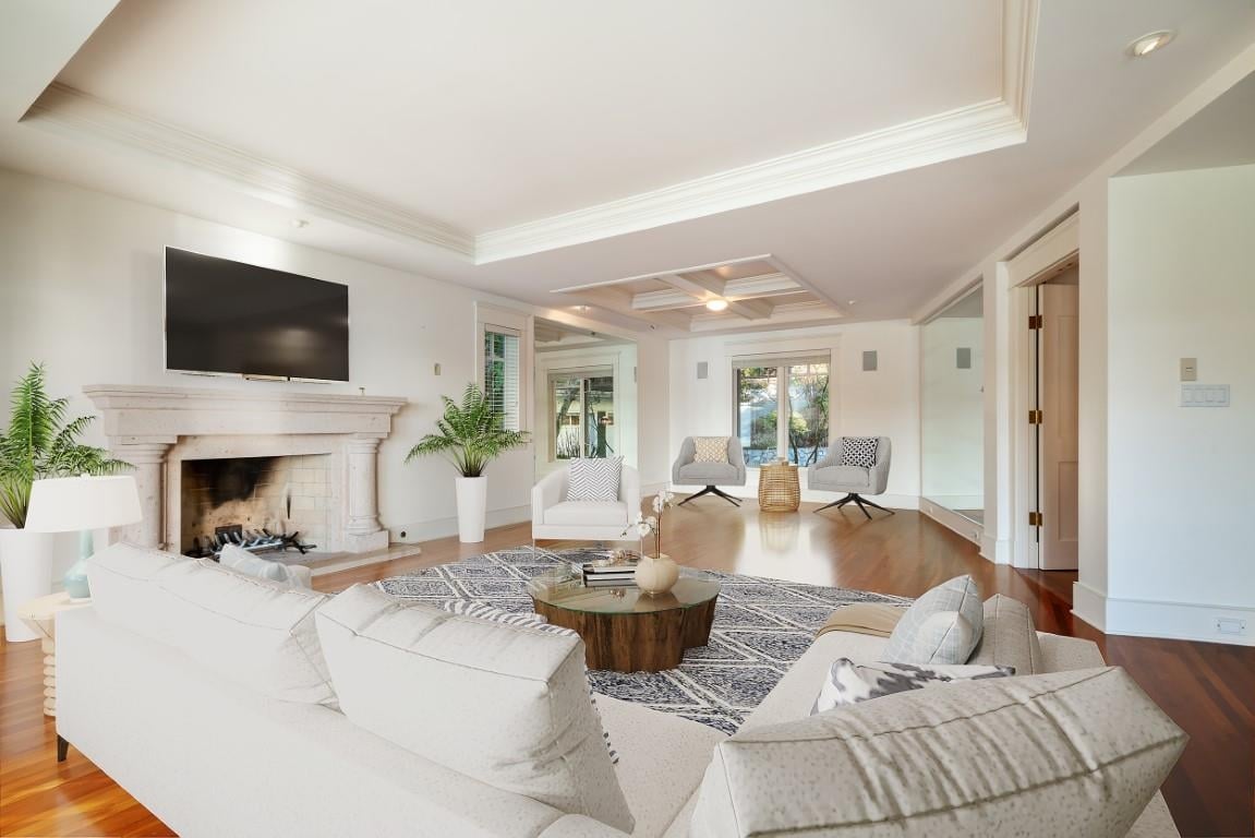 5515 Ocean Pl