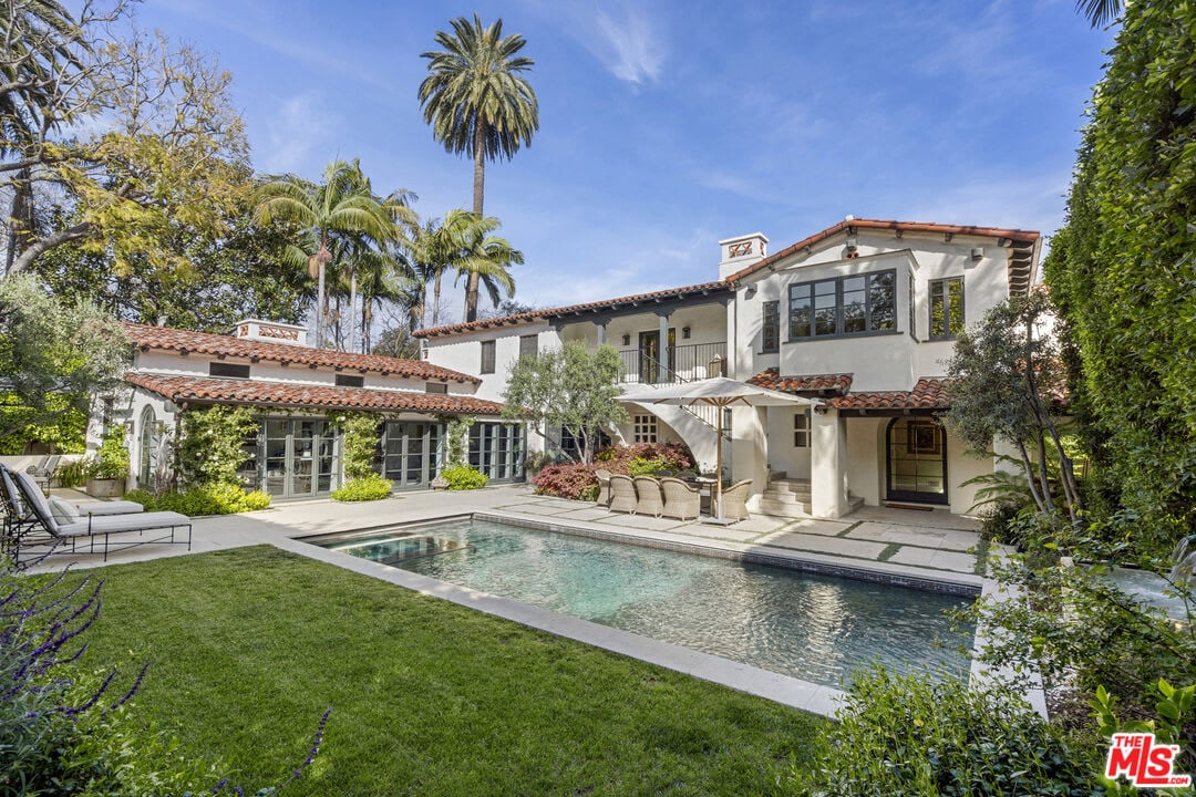 Paradise Palazzo