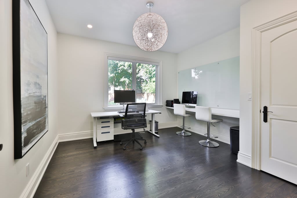 2015 Elmhurst Avenue, Oakville