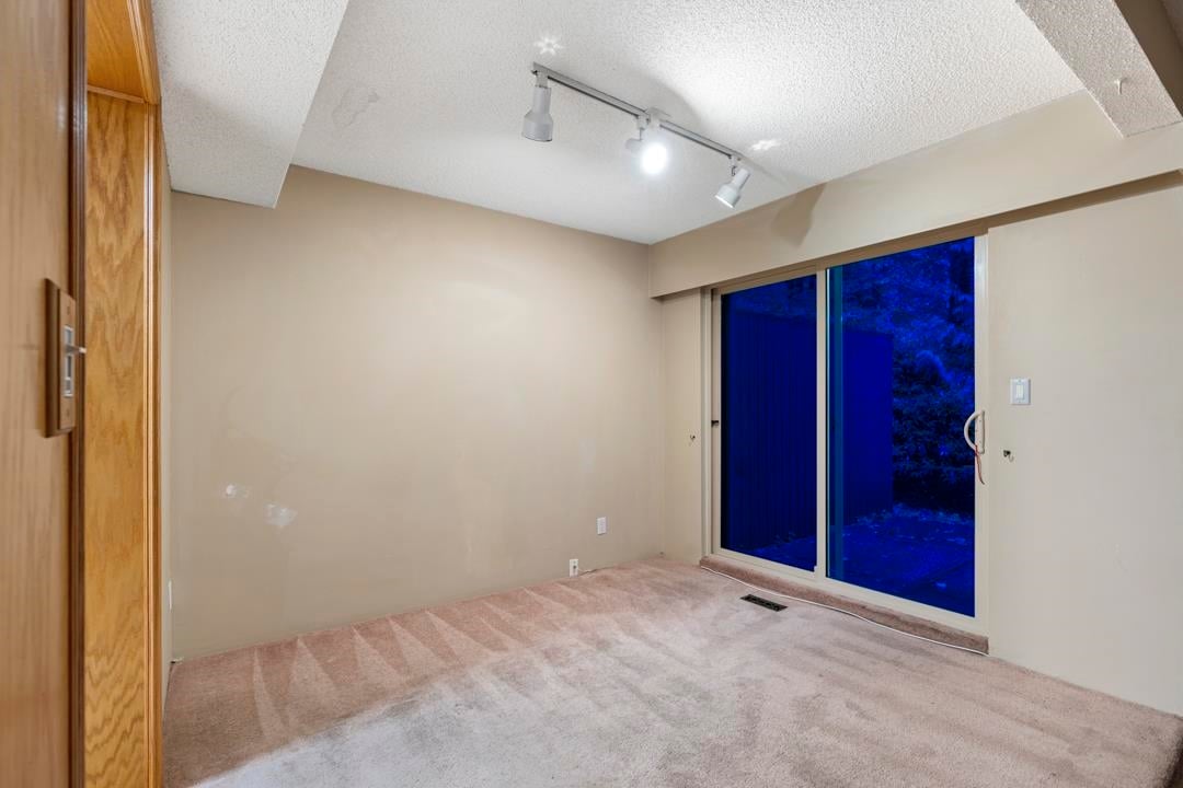 2082 Purcell Wy