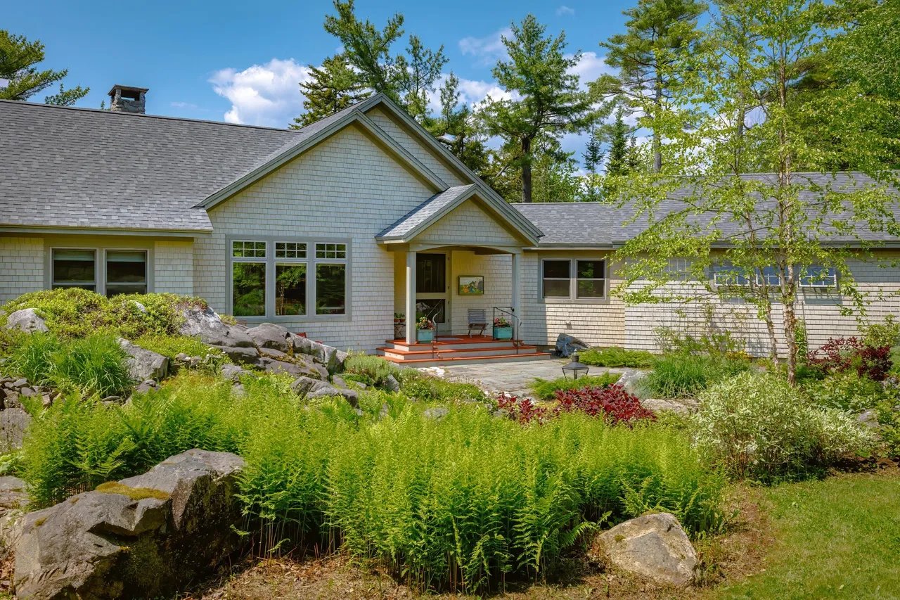 New Listing: 28 Ridgewood Lane, Mount Desert, ME 04660 – $1,375,000