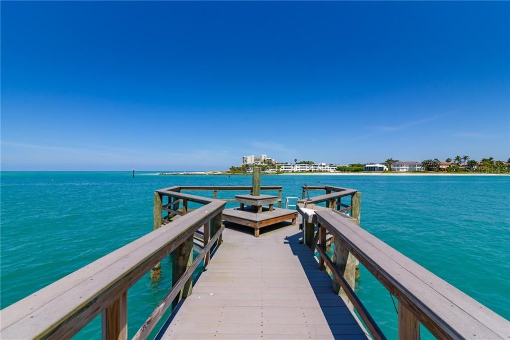 Estate on Lido Shores