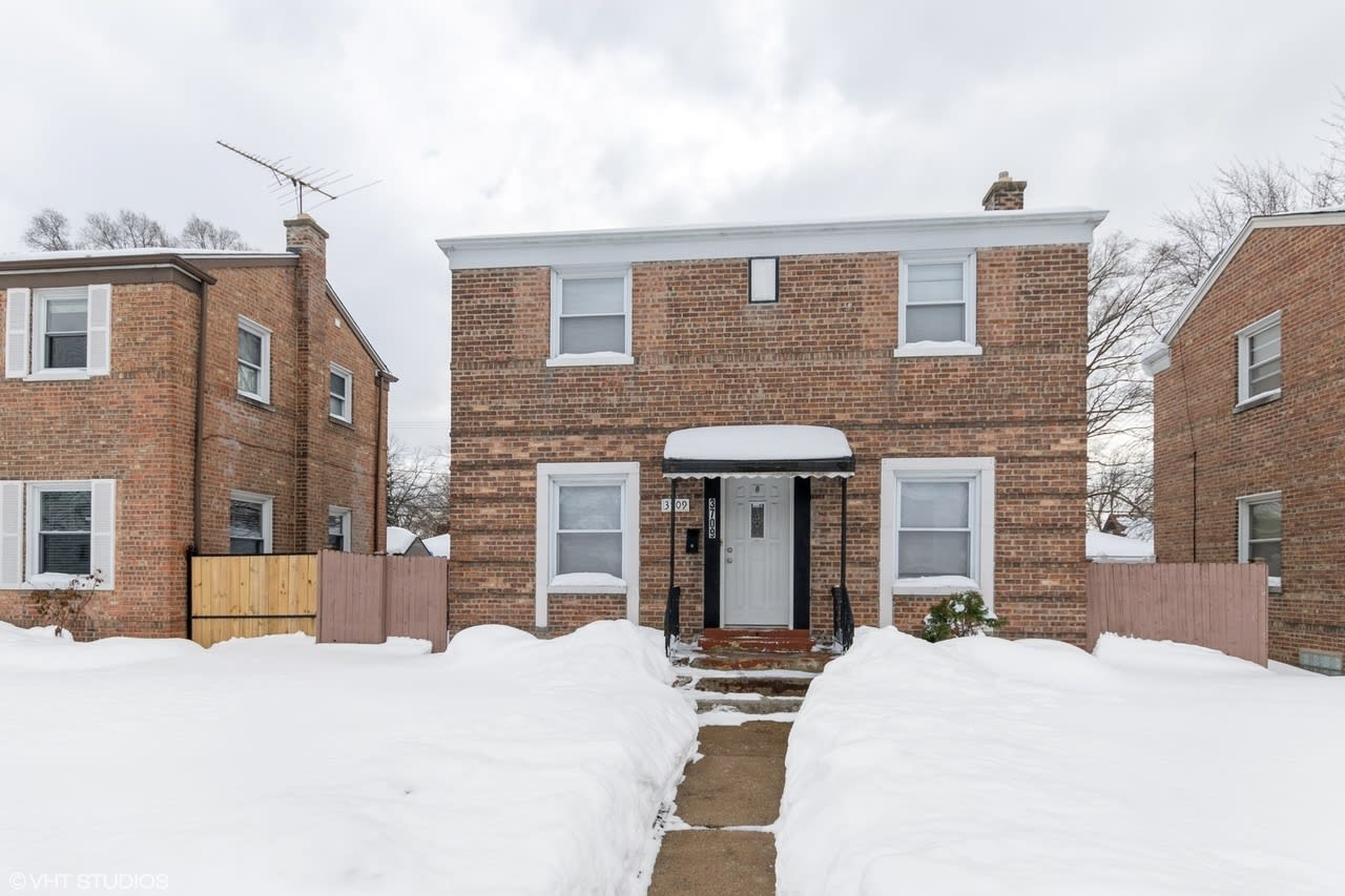 3709 W 85th St