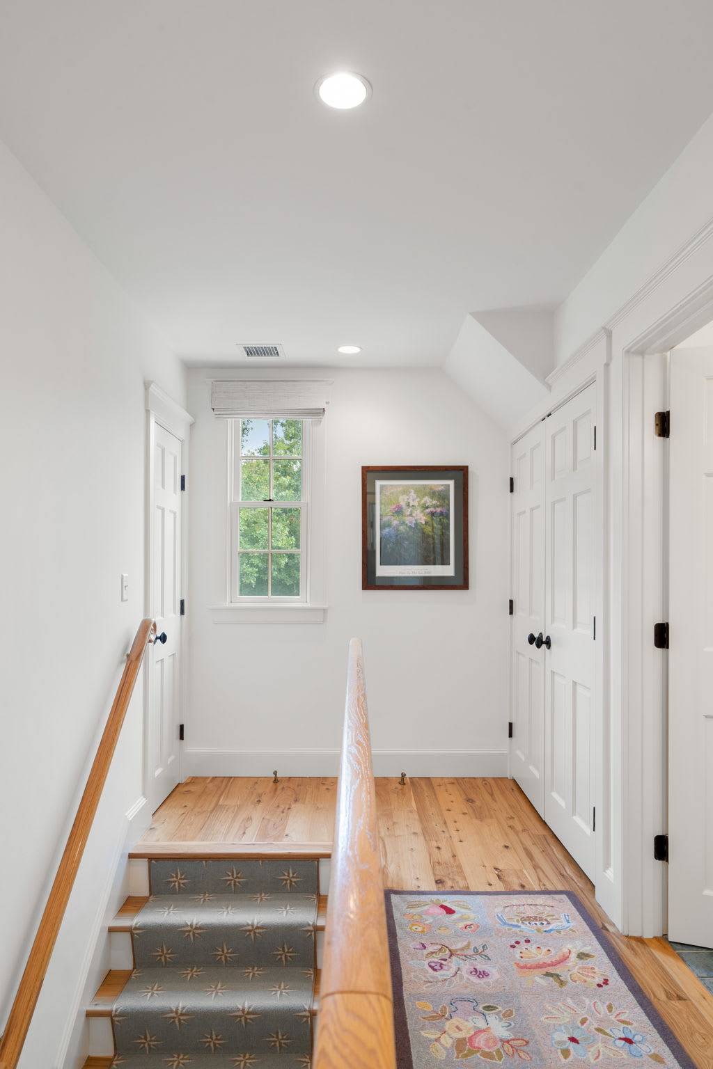 6 Oak Hollow Ln