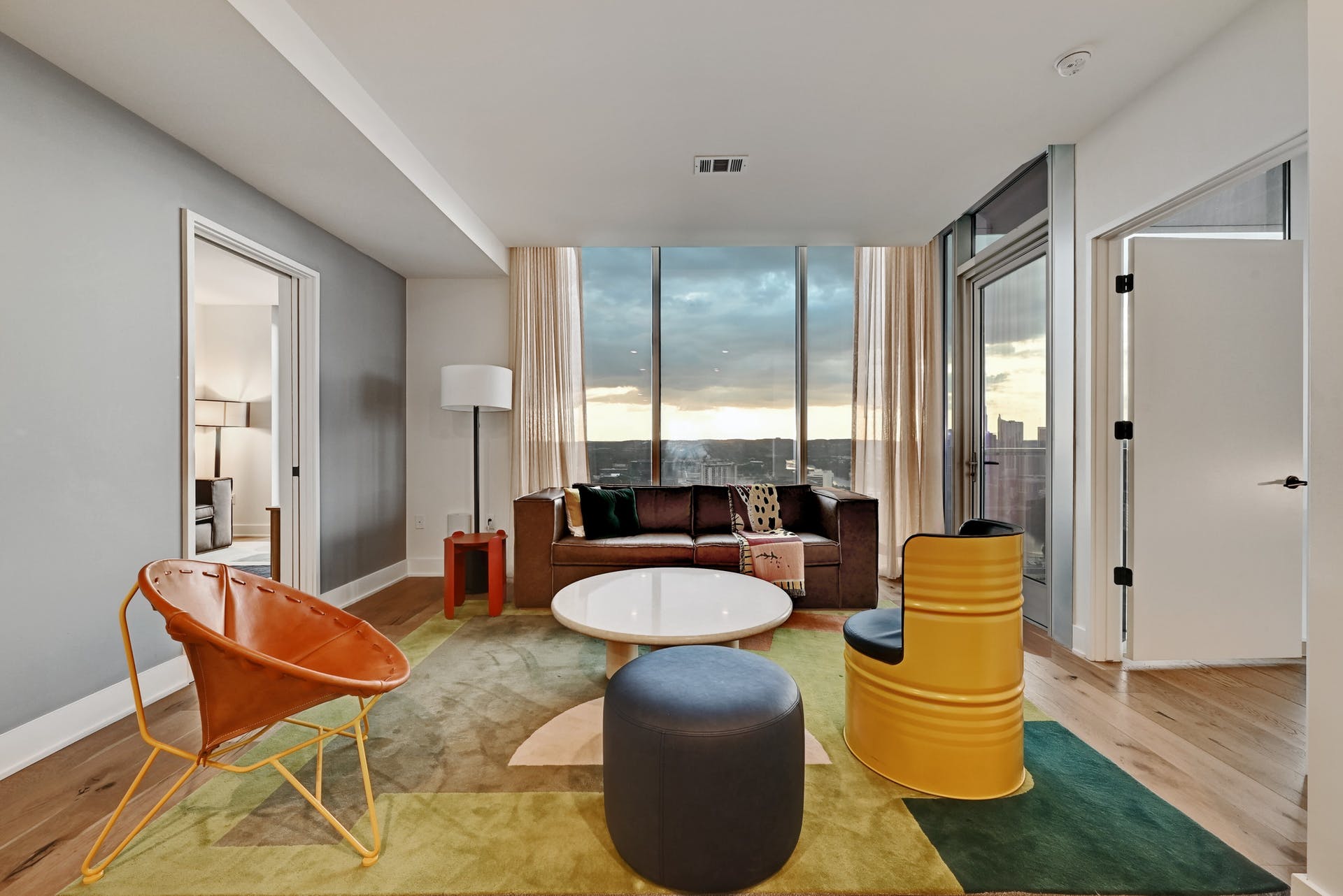 48 East Avenue #3201