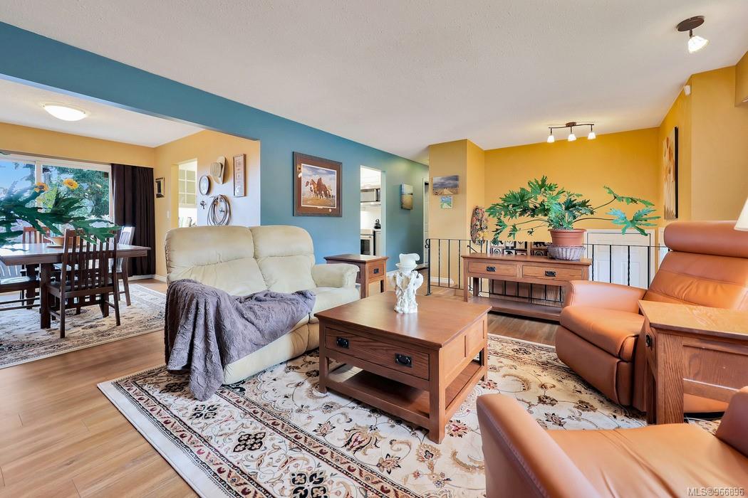 403 Dressler Rd