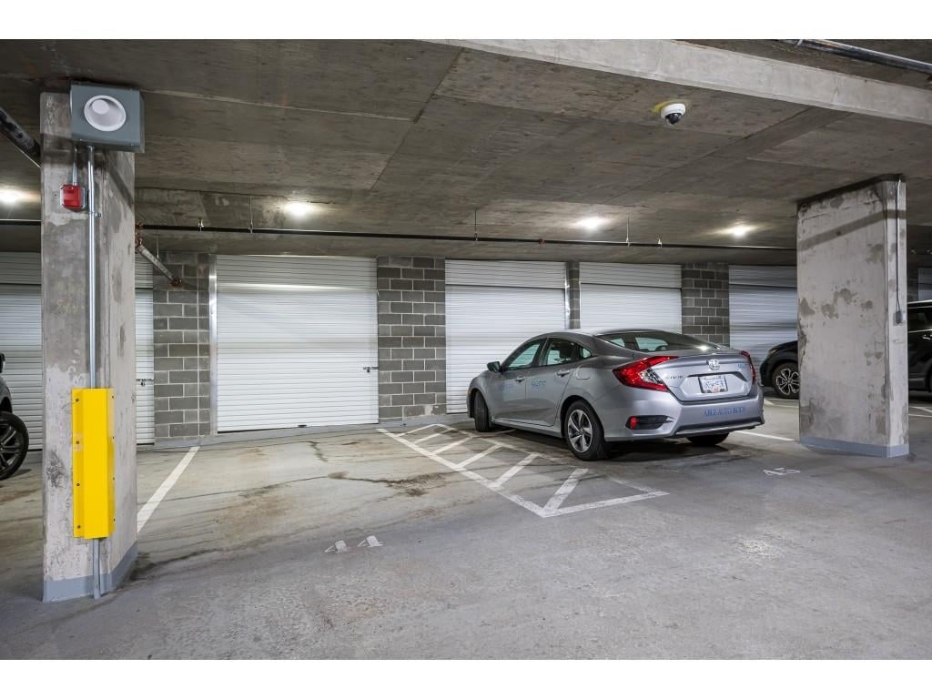 B425-20716 Willoughby Town Centre Dr
