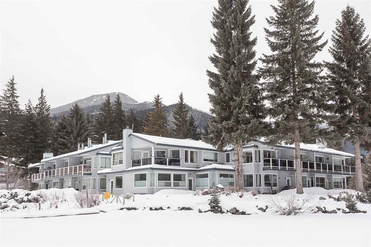 4-3262 Archibald Wy