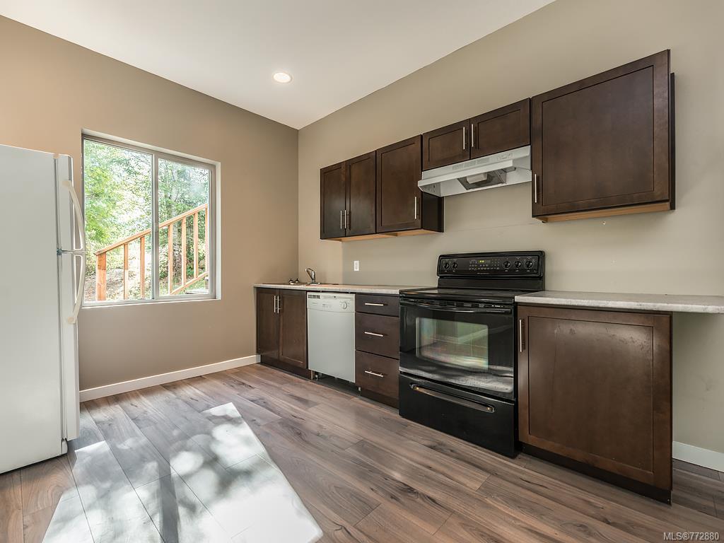 7268 Thelmita Pl