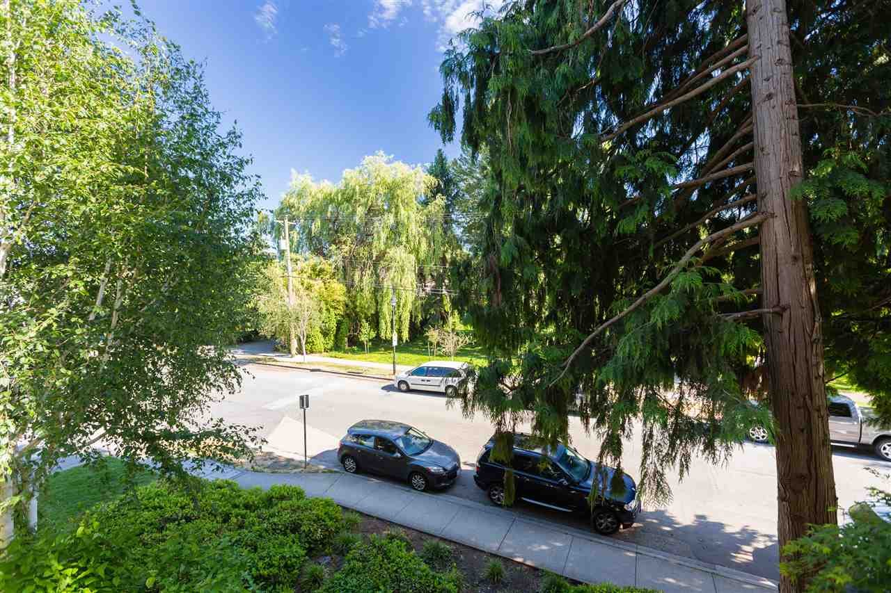 214-9333 Alberta Rd