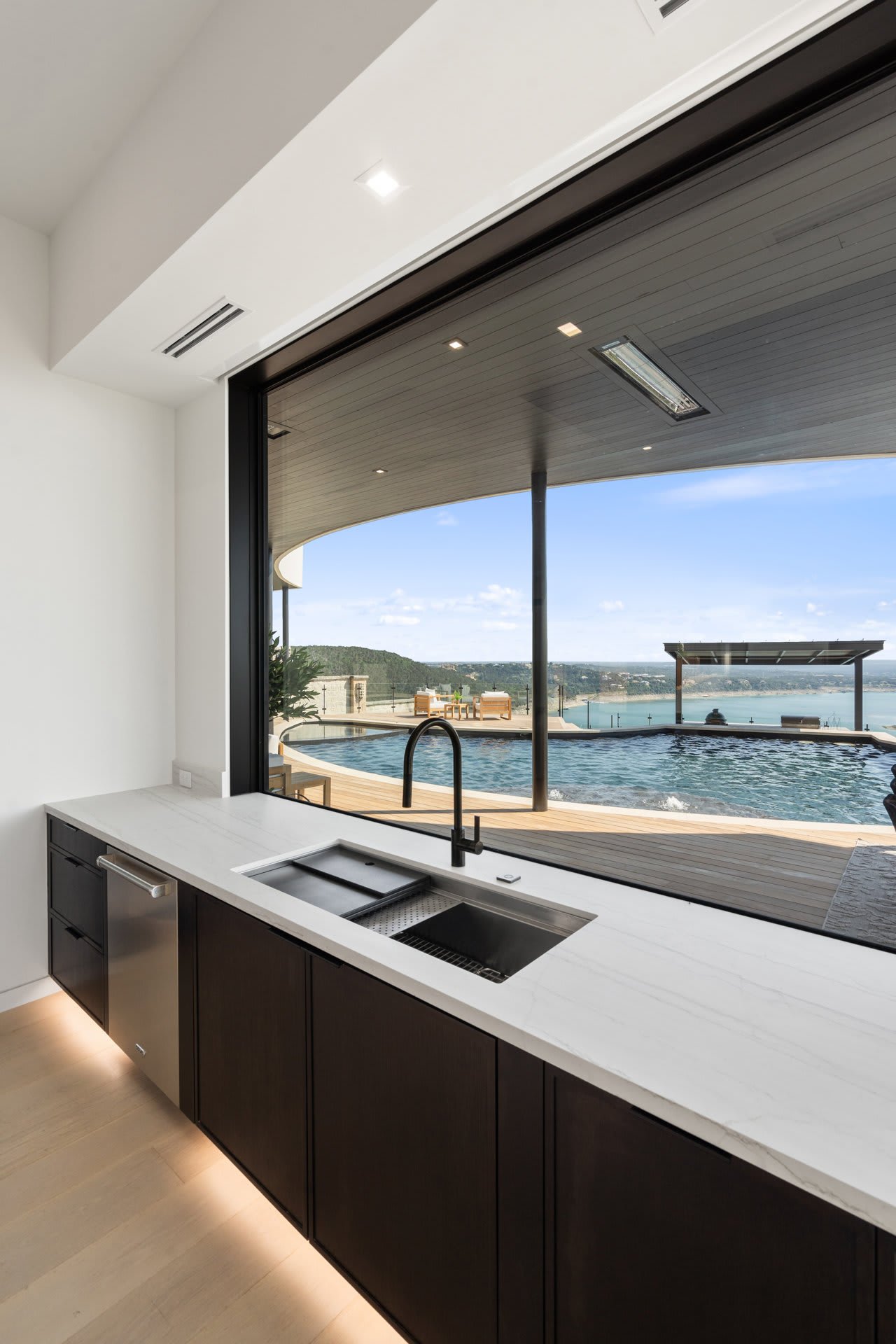 6809 Oasis Pass