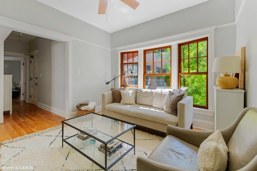 518 W Wrightwood #2W