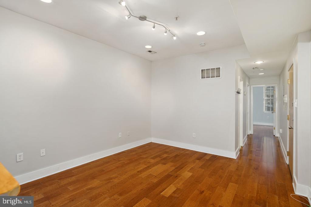 1641 Christian St, #2 