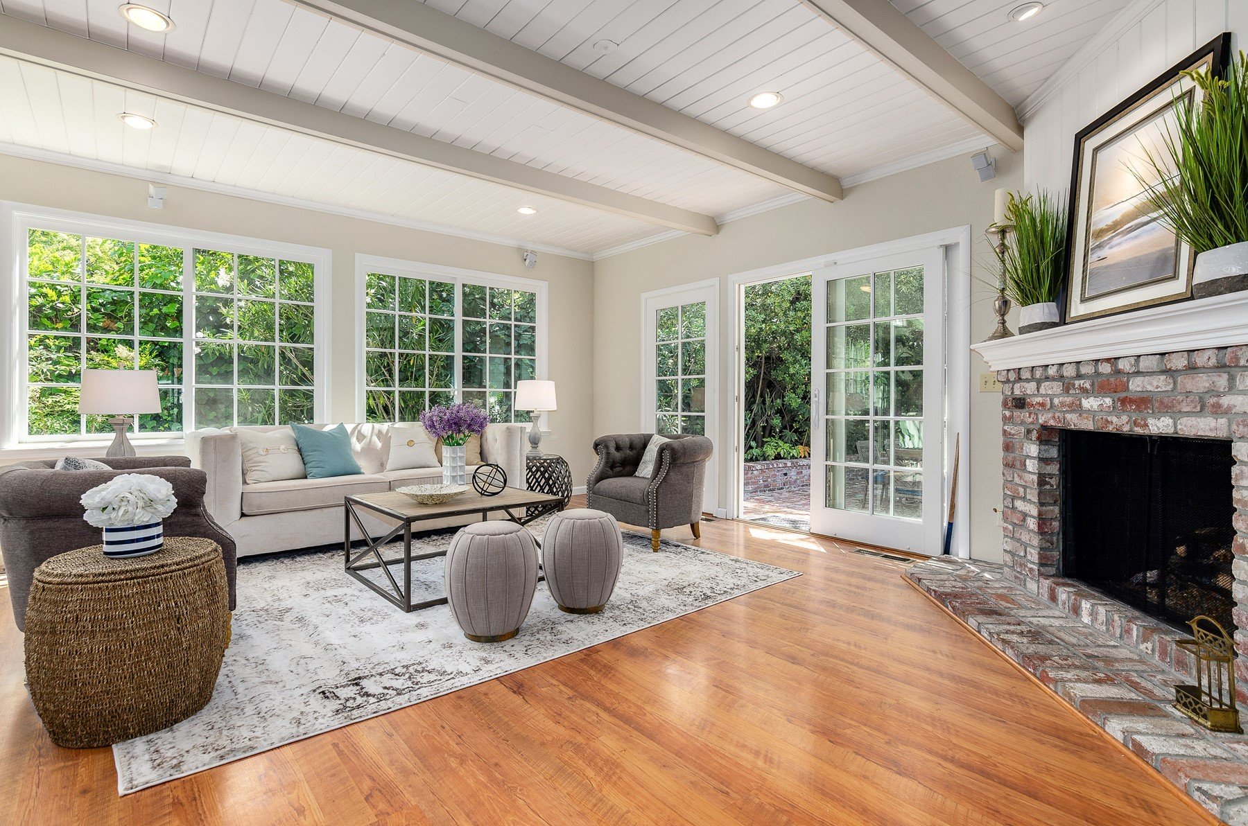 160 Alderwood Rd