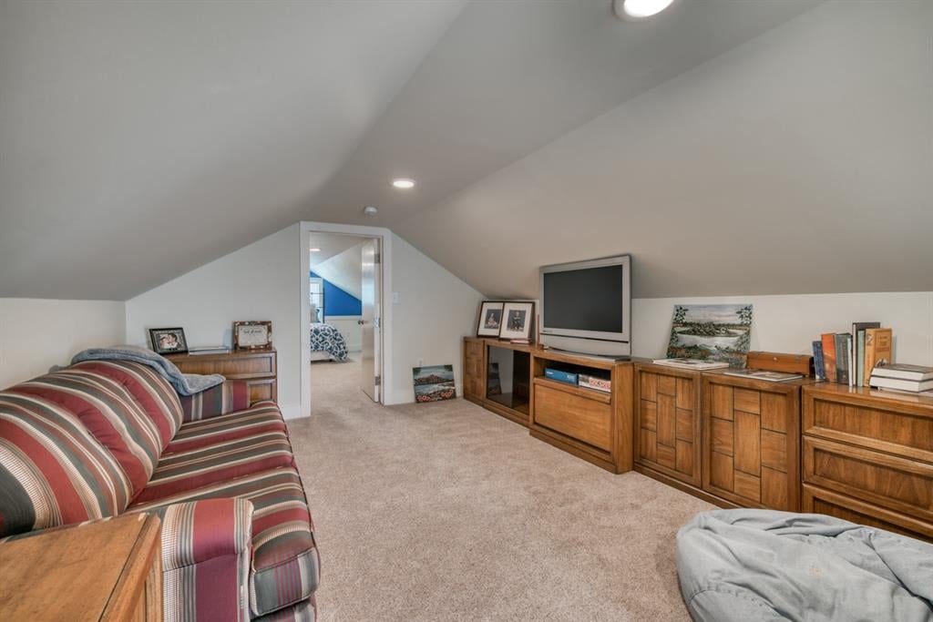 134 Houston St New Ulm, Tx 78950