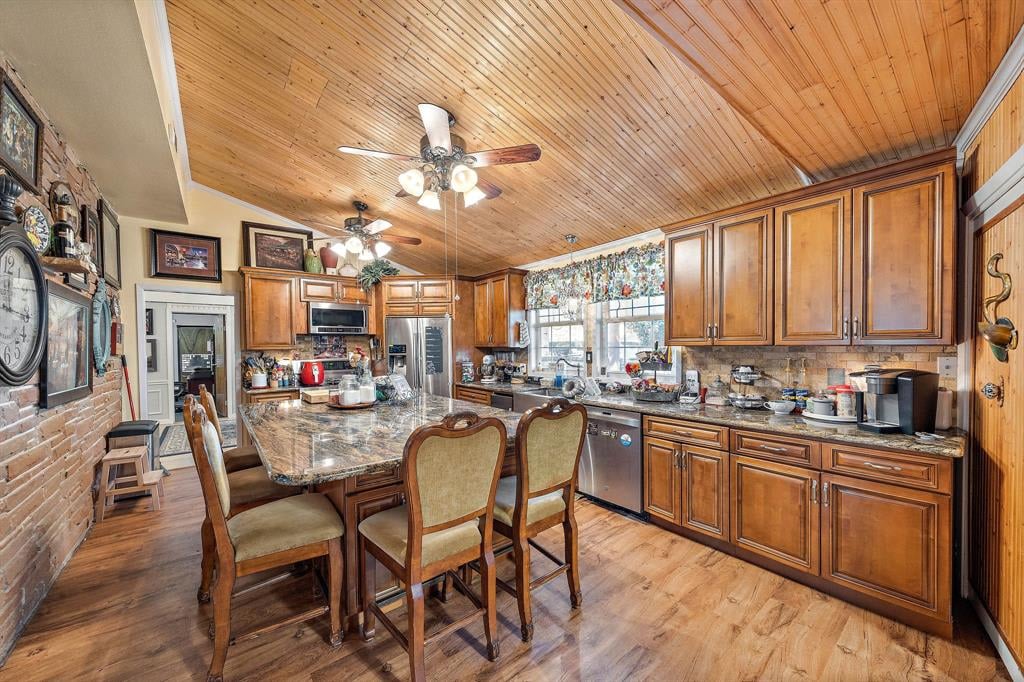 10 13th Ave N Texas City, Tx 77590