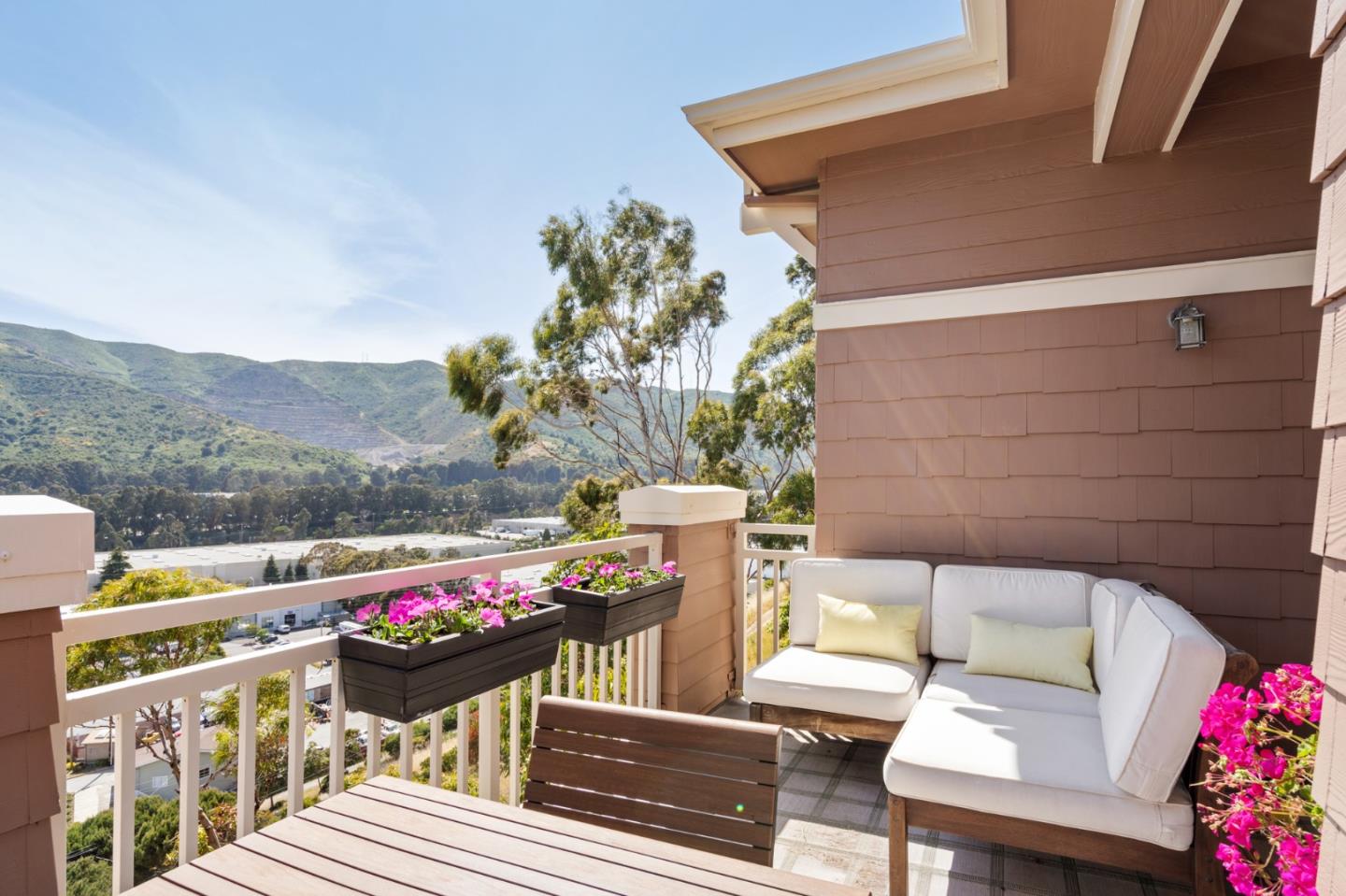 122 Kestrel Ct