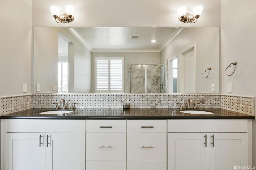 351 Crestview Cir Daly City, CA 94014