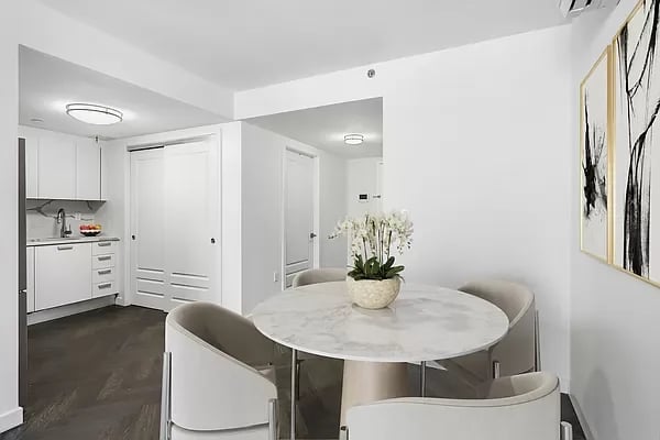 1753 East 12th St. Unit: PH2