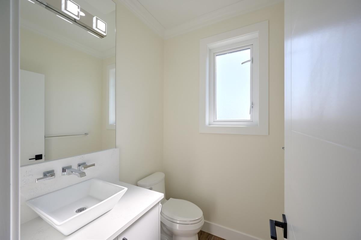 25-1115 Roma Ave