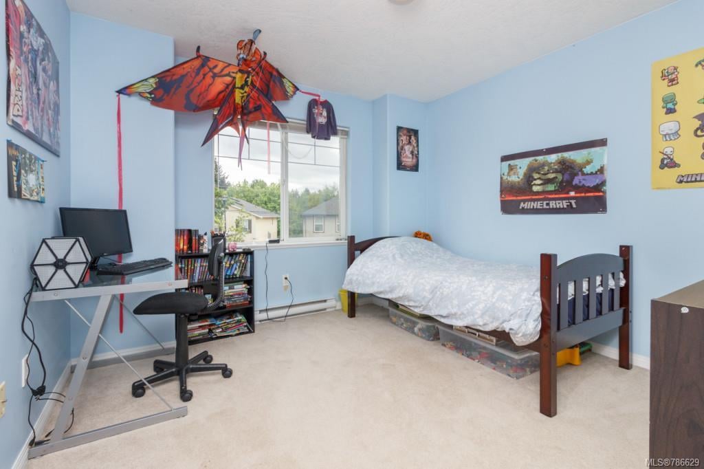 2296 Selwyn Rd, Langford