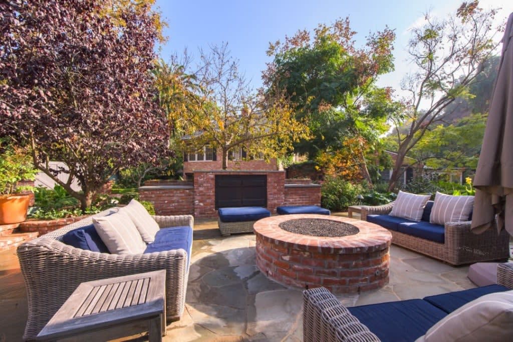 Michelle Pfeiffer’s Expansive Former Pacific Palisades Pad Hits the Market