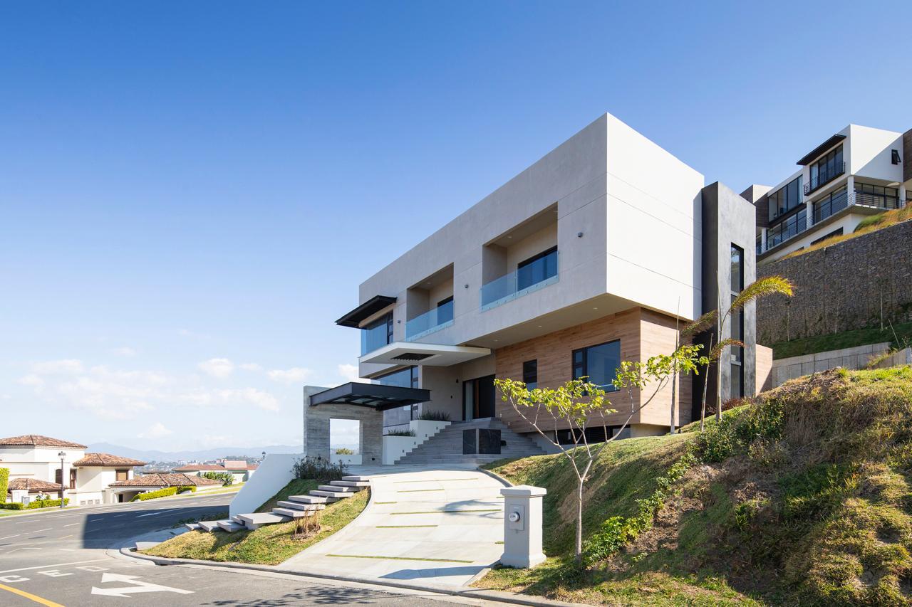 Modern Luxury Estate, Escazu, San Jose