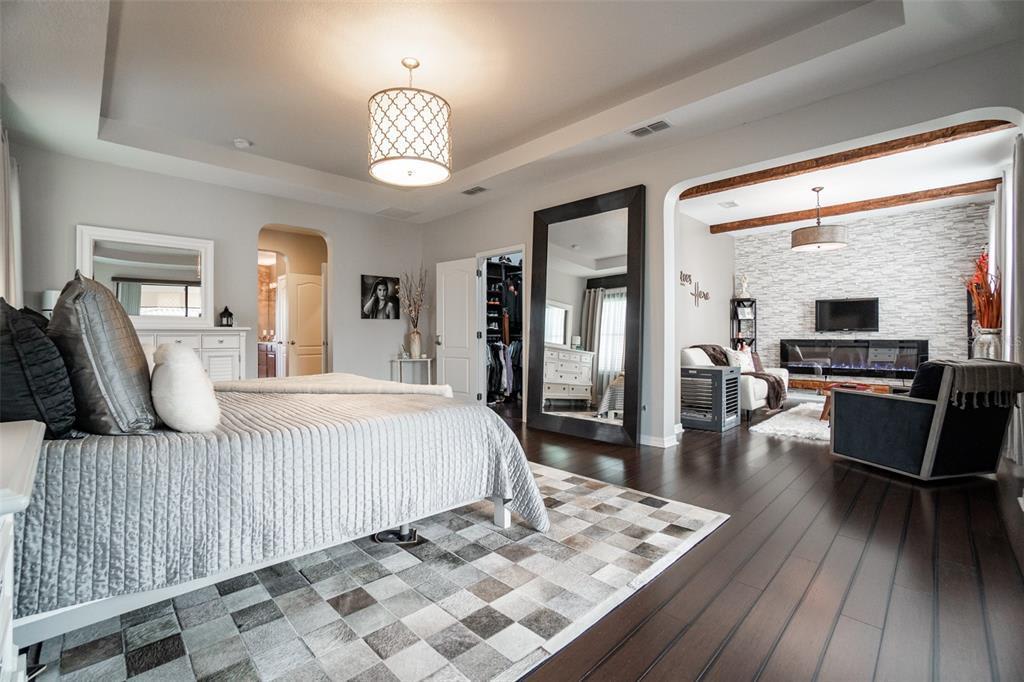 1400 Calm Waters Ct
