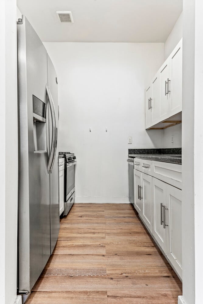 669 East 21st Street, Apt 1R