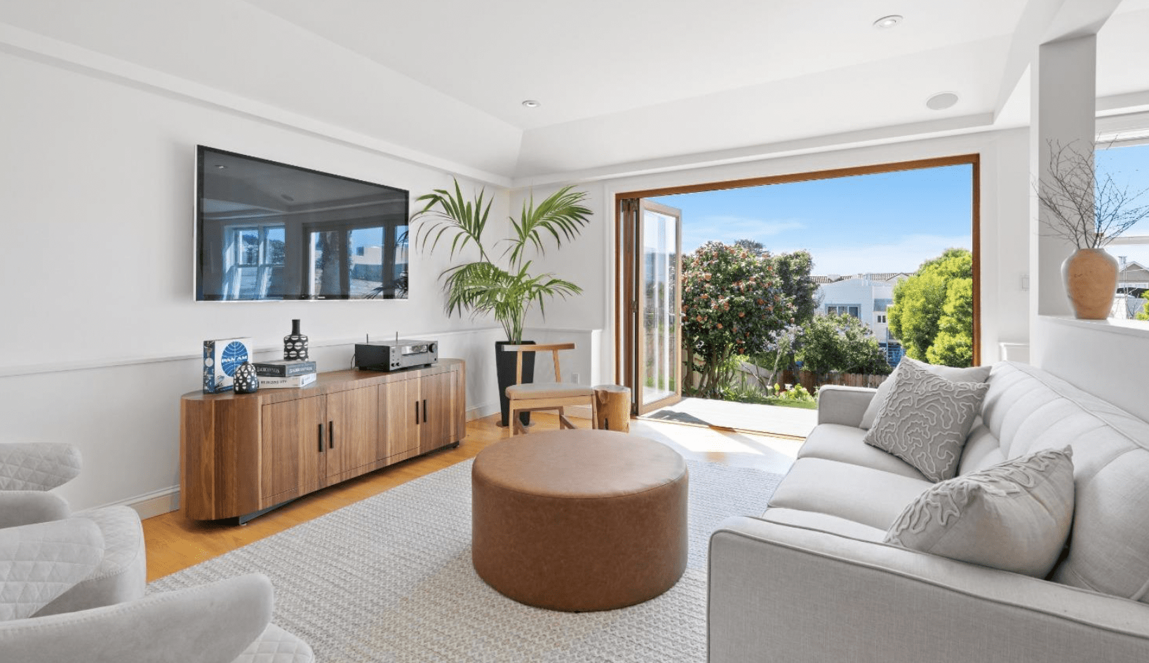 871 45th Ave, San Francisco, CA 94121