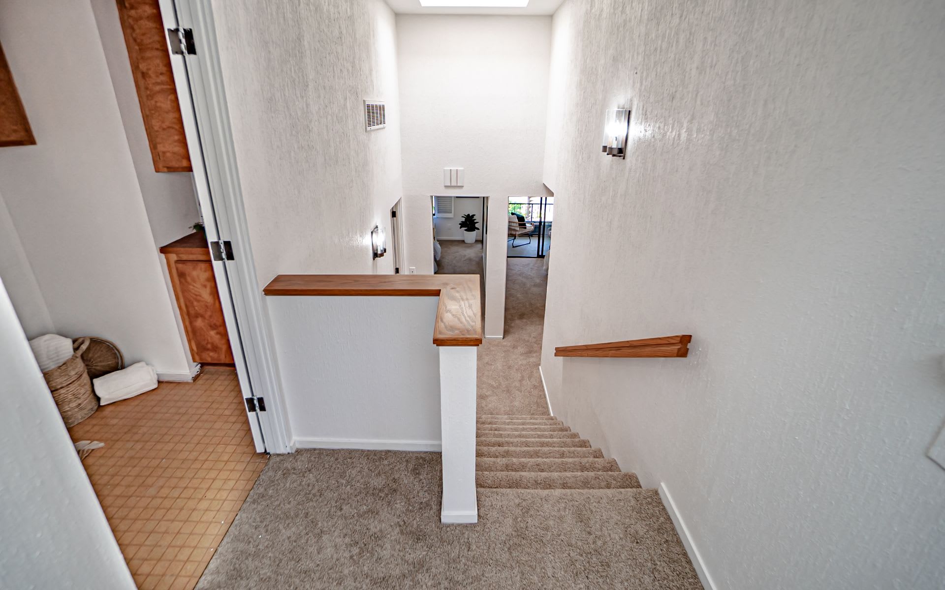 5534 Azure Way