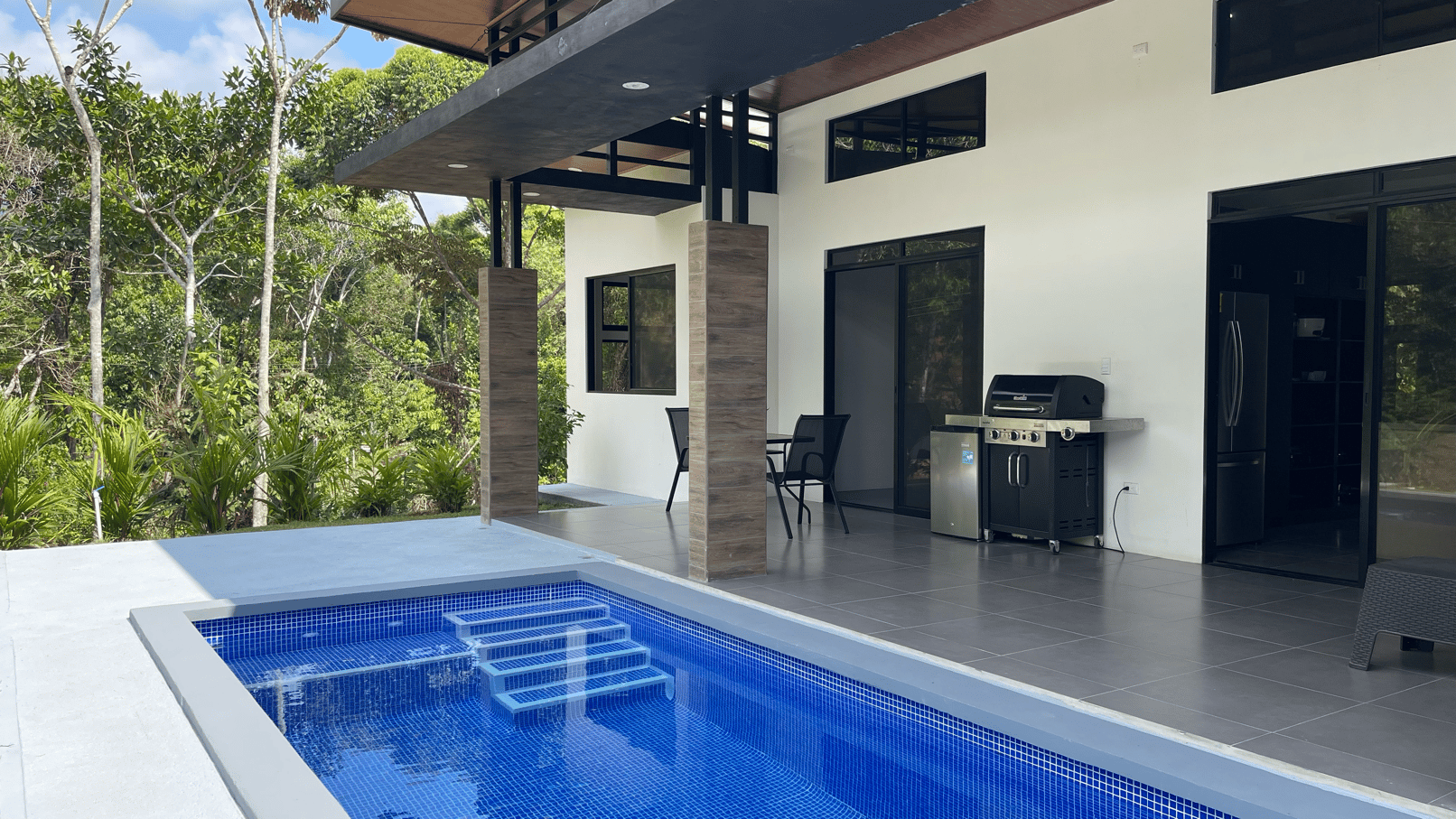 3 Bedroom Solar Power Home in Boutique Gated Community