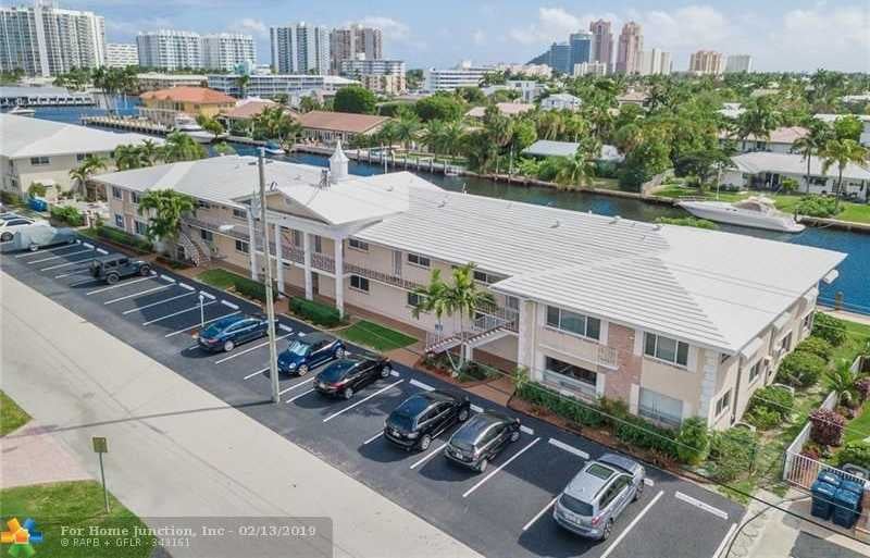 2850 NE 30th St Apt 20