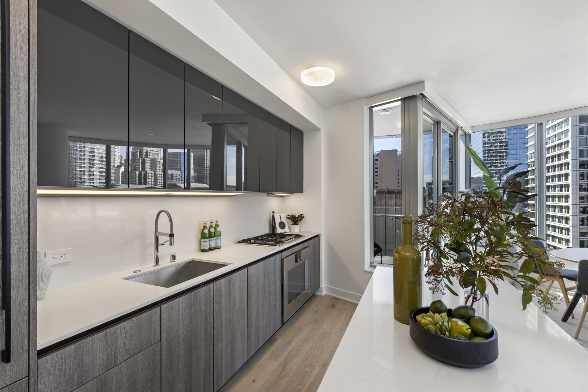 201 Folsom St #15A