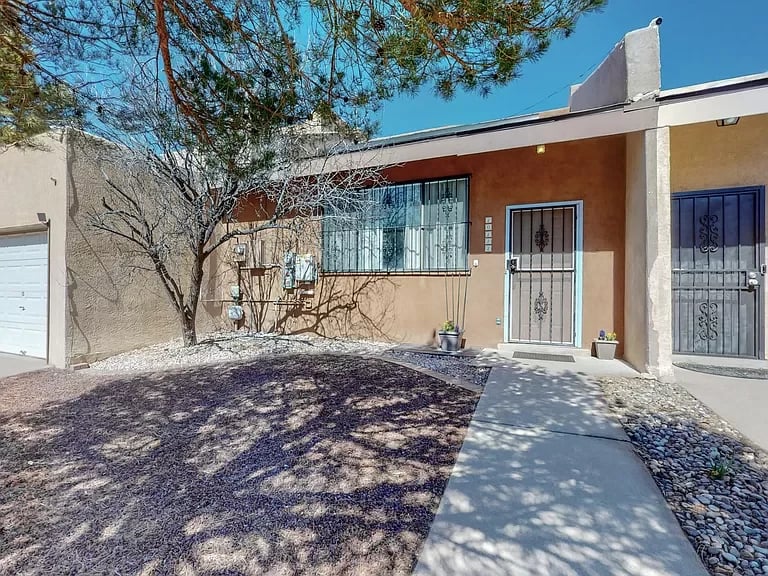10111 GUTIERREZ Road NE