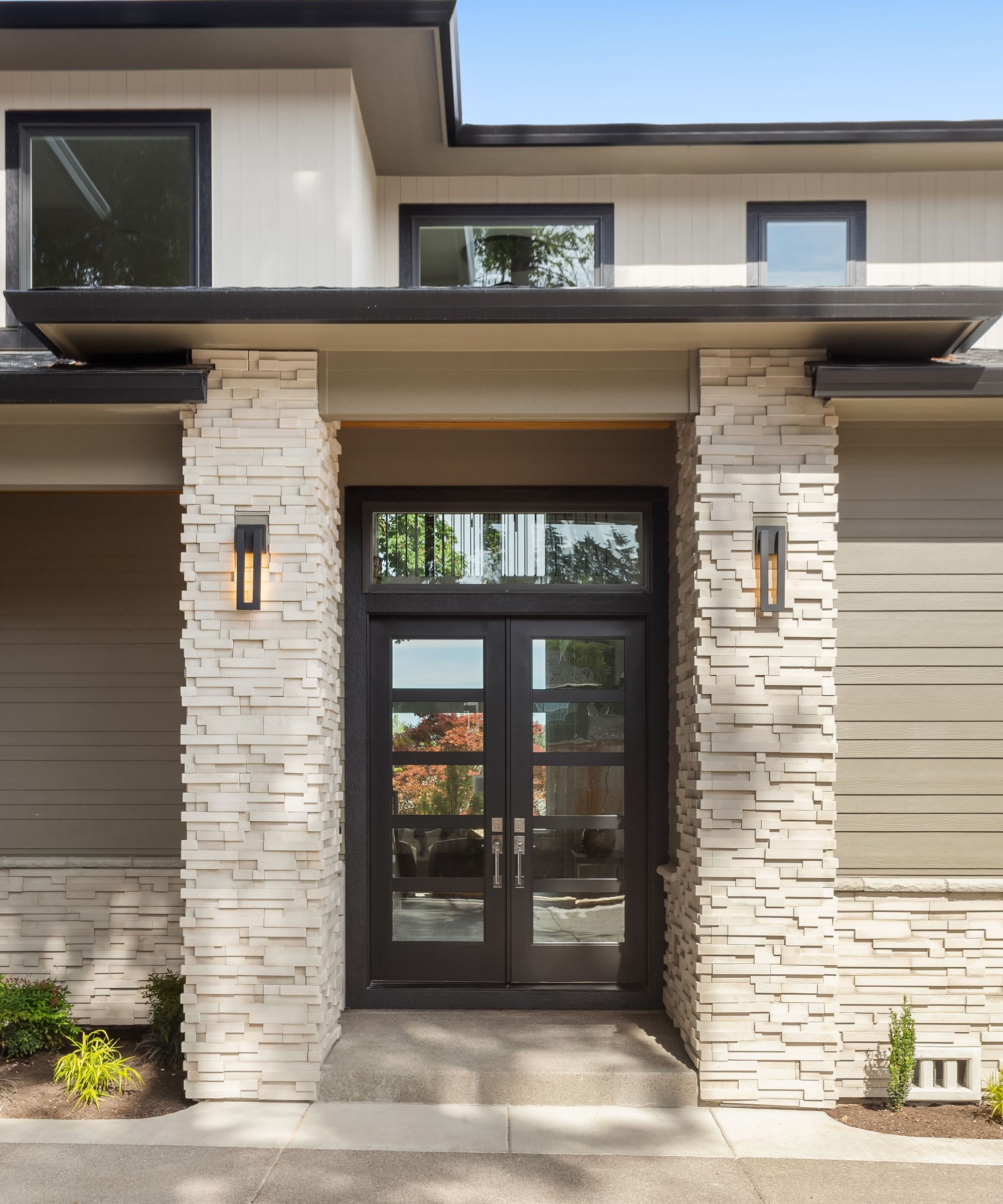 CAITLIN CLOUGH, SLOANS LAKE AGENT