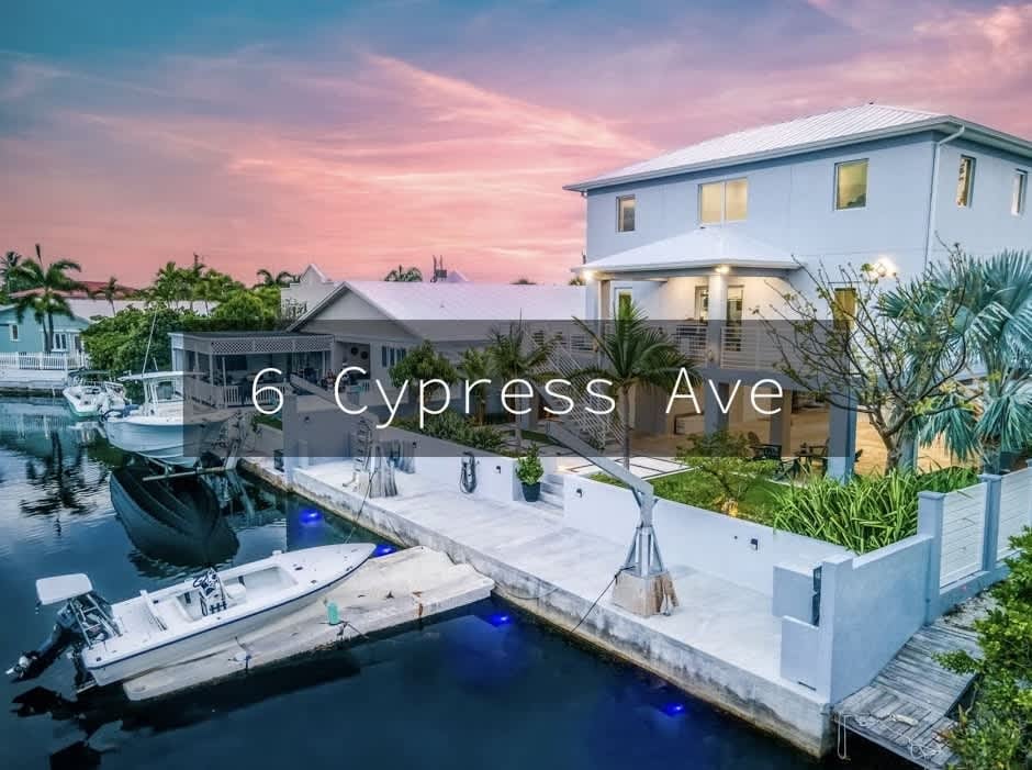 FOR SALE LUXURY HOME AT 6 CYPRESS AVE KEY HAVEN, FLORIDA KEYS! $3,650,000 