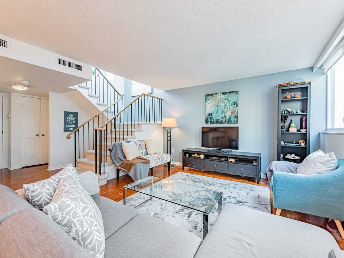360 BLOOR ST E PH 5