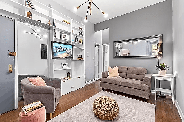 326 W 83rd Street Unit: 1A