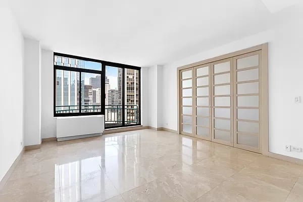 145 East 48th Street Unit: 30A