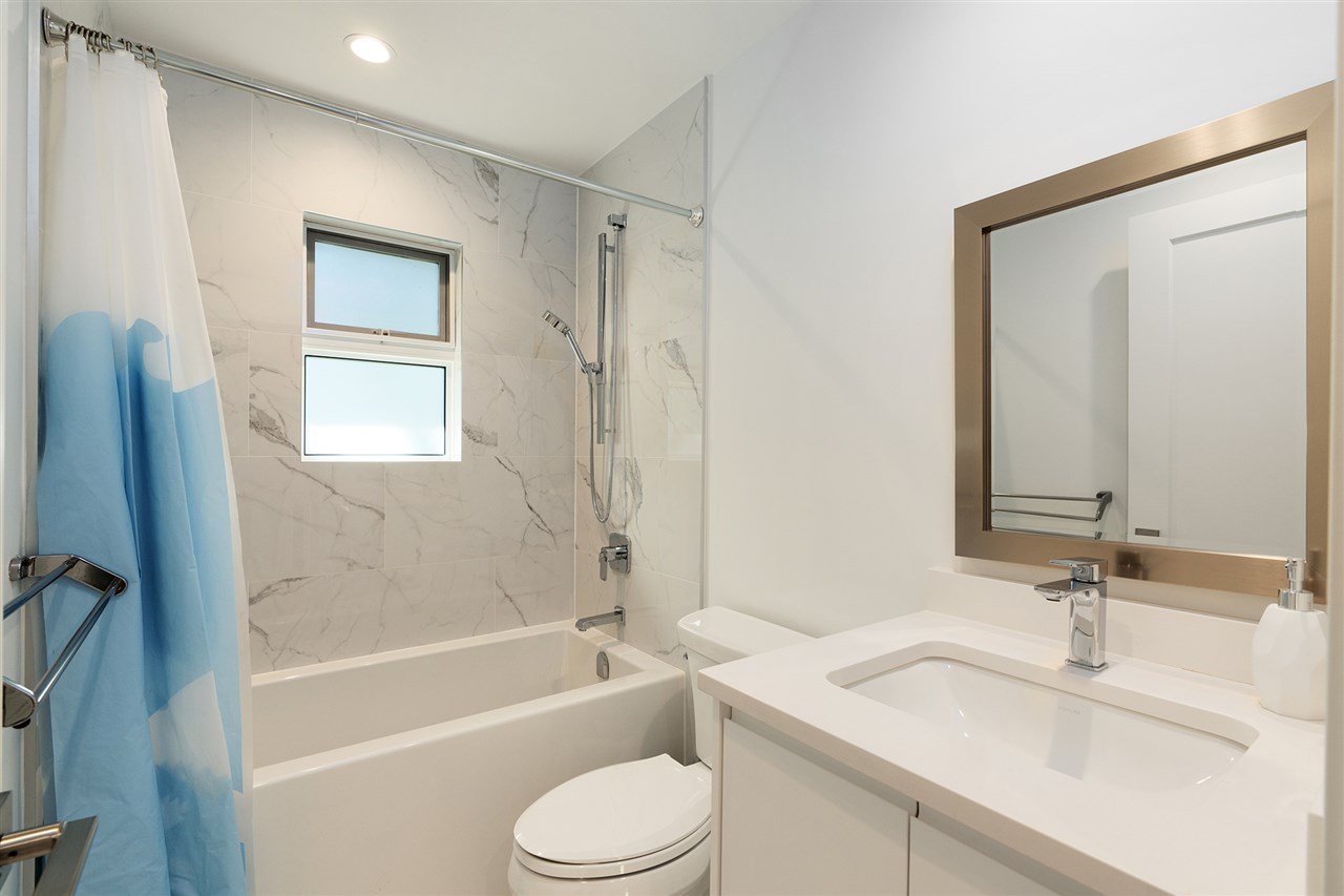 6922 Marine Drive, West Vancouver